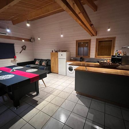 Chalet Des Anges Youx Exterior foto